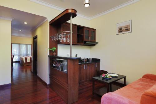 President Suite Twin #1