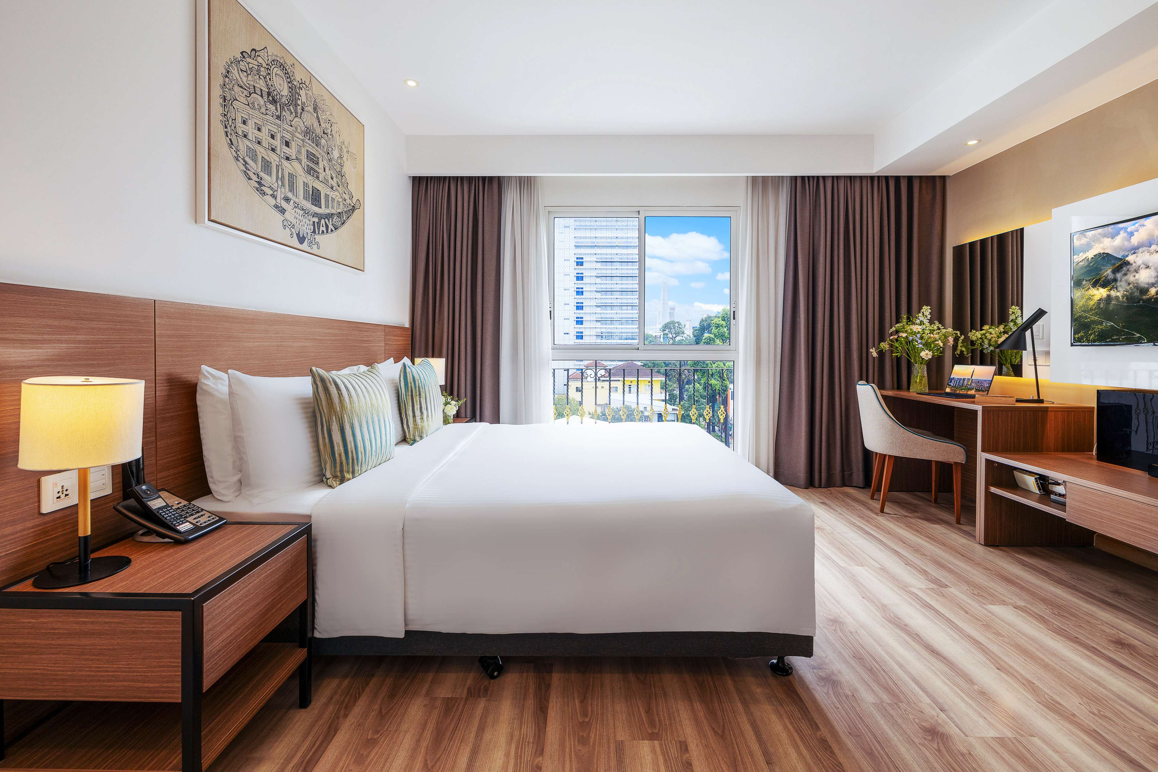 Deluxe Queen Room #5