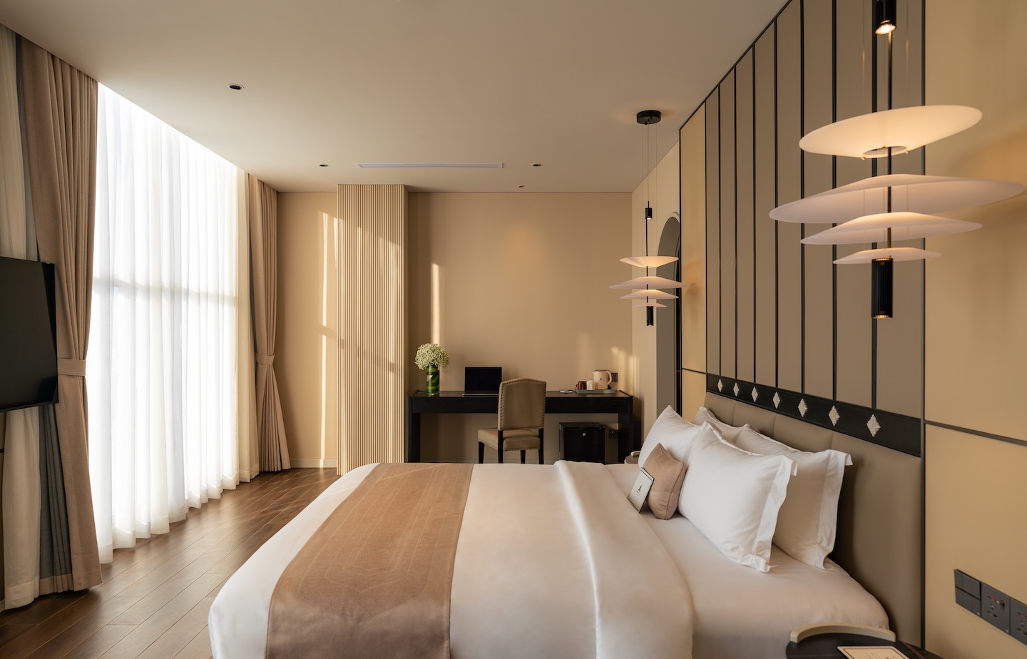 Suite #1