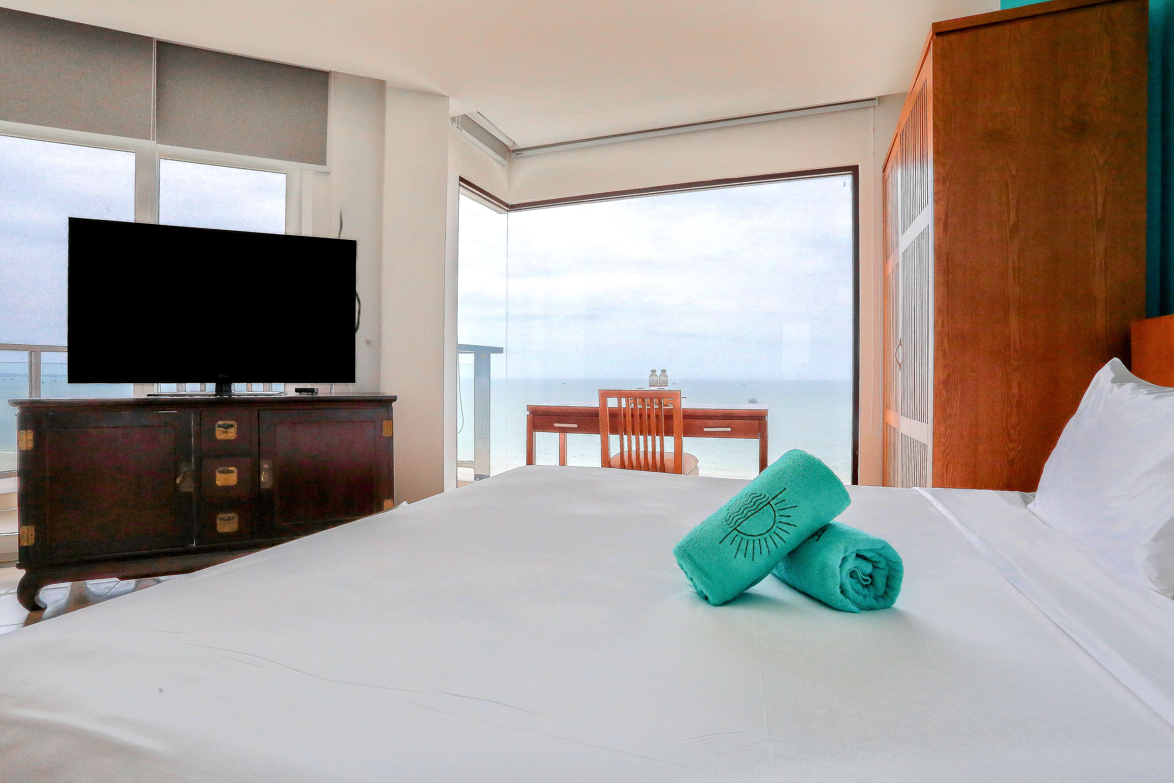 Family Penthouse Ocean Front #2