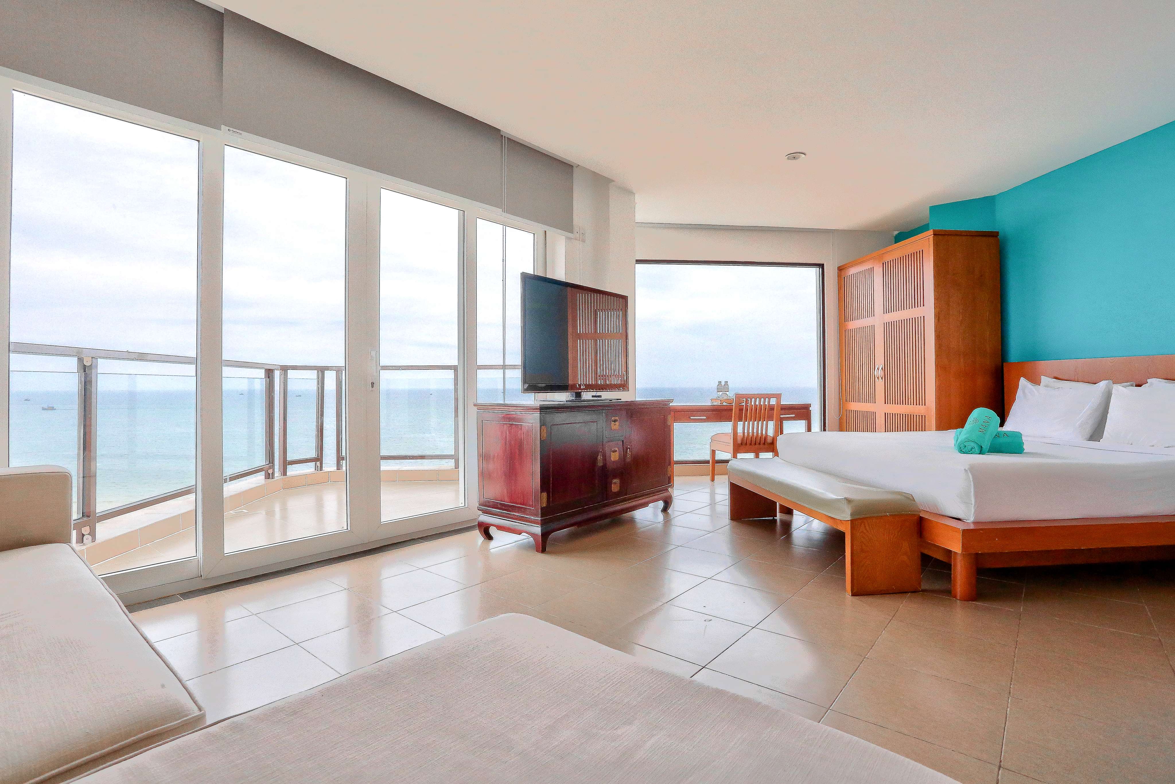 Family Penthouse Ocean Front #1